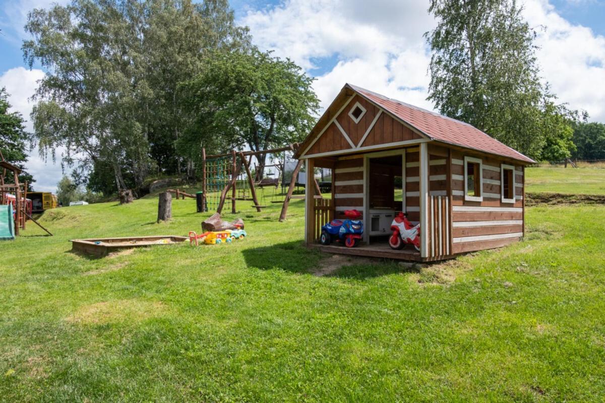 Miniresort Amulet Hrubá Skála Екстериор снимка