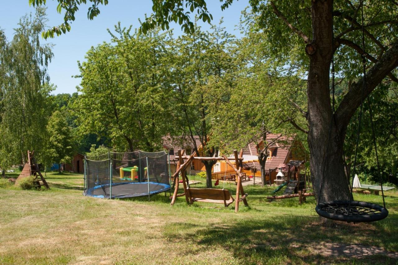 Miniresort Amulet Hrubá Skála Екстериор снимка